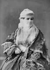 verschleiherte Frau 19. Jahrhundert