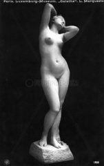 Statue einer nackten Frau