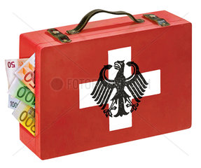 Symbolfoto Steuerflucht in die Schweiz  Steuersuender