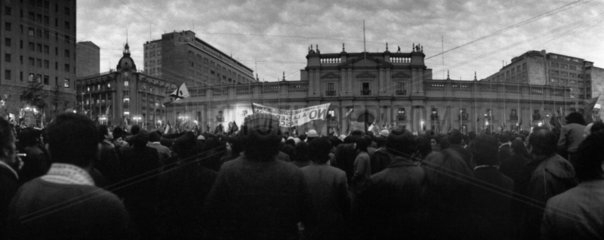 Kundgebung vor La Moneda