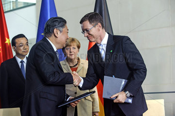 Li Keqiang + Lin Zuoming + Merkel + von Haacke