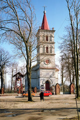 Kirche in einem polnischen Dorf