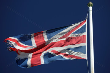 London  Grossbritannien  Nationalfahne von Grossbritannien weht im Wind