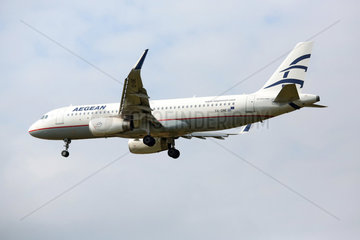 Langenhagen  Deutschland  A320 der Fluggesellschaft Aegean Airlines