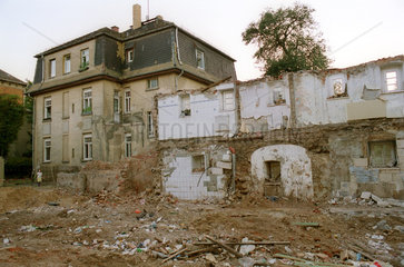 Zerstoertes Haus in Grimma (Sachsen) nach der Flut