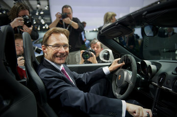 Hamburg  Deutschland  Michael Macht  Vorsitzender des Vorstandes der Porsche AG