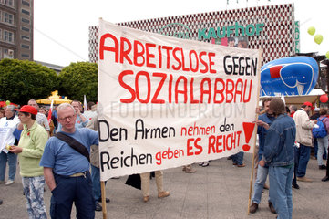 Berlin  Demonstration - Mutige Reformen statt Leistungsabbau