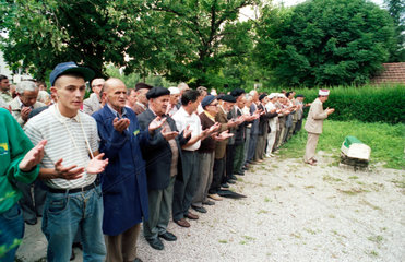 Tuzla  Bosnien und Herzegowina  Beerdigung eines Getoeteten