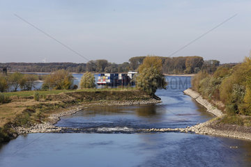 Wesel  Niederrhein  Deutschland  Lippemuendung in den Rhein