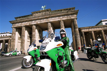 Berlin  Deutschland  Polizeimotorraeder