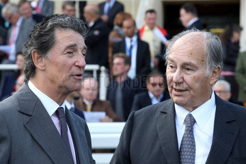 Chantilly  Frankreich  Karim Aga Khan IV  Oberhaupt der Ismailiten (rechts) und Baron Edouard de Rothschild  Unternehmer