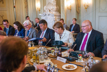 Mueller + Nahles + Steinmeier + Gabriel + Merkel + Altmaier