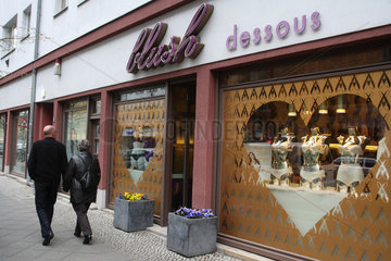 Berlin  Deutschland  Schaufenster des Dessous-Gescheafts blush in Berlin-Mitte