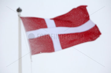 Malung  Schweden  Nationalfahne von Daenemark weht im Wind