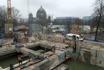 Unterwasserarbeiten Baugrube U-Bahnlinie U5