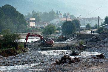 Restrukturierung eines Flussbetts nach einer Ueberschwemmung  Bulgarien