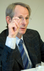 Berlin  Prof. Dr. med. Dr. h. c. Joerg Dietrich Hoppe