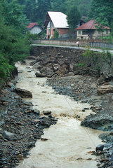 Hochwasserschaden im Ueberschwemmungsgebiet nach einer Flut in Bertea  Rumaenien