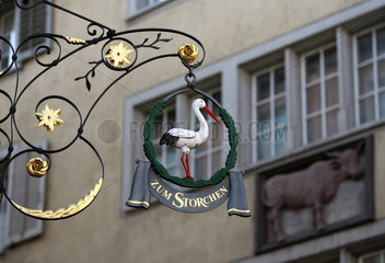 Zuerich  Schweiz  Logo des Hotel zum Storchen