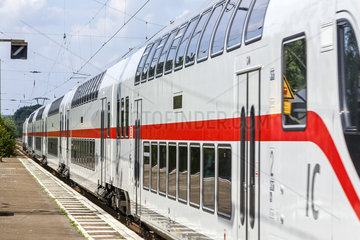 Doppelstock Intercity Zug der Deutschen Bahn