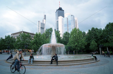 Der Brunnen auf dem Opernplatz in Frankfurt am Main