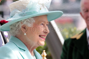 Ascot  Grossbritannien  Queen Elisabeth II  Koenigin von Grossbritannien und Nordirland