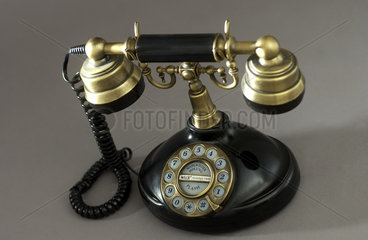 Symbolfoto: Telefon  Telekommunikation