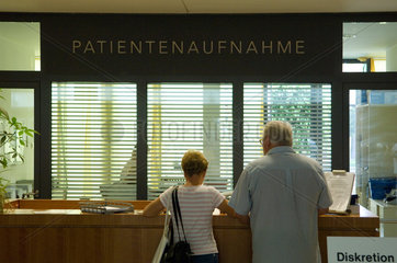 Patientenaufnahme im Krankenhaus  Berlin