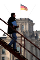Bauarbeiter vor Reichstag  Berlin