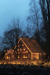 Wangels  Deutschland  Haus mit Weihnachtsbeleuchtung