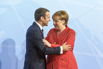 Emmanuel Macron  Praesident der Franzoesischen Republik   Angela Merkel (CDU)  Bundeskanzlerin  CDU-Vorsitzende