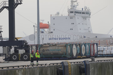 Kiel  Deutschland  Ro-Ro Cargo Schiff Botnia Seaways am Kieler Ostuferhafen