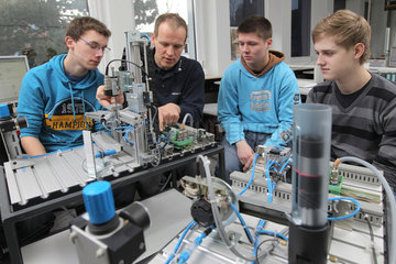 Flensburg  Deutschland  an der Handwerkskammer Flensburg werden Elektroniker ausgebildet