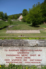 Bayern  Deutschland - KZ-Gedenkstaette Flossenbuerg  Tal des Todes mit der Asche-Pyramide