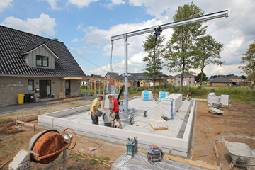 Flensburg  Deutschland  im Flensburger Stadtteil Gartenstadt Weiche wird ein Einfamilienhaus gebaut