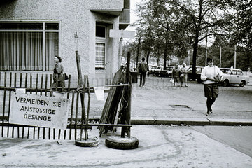 Strassenszene in Prenzlauer Berg  Ost-Berlin 1984