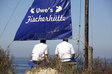 Ahlbeck  zwei Koeche machen Pause an der Ostsee