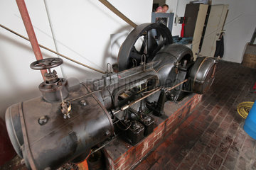 Molfsee  Deutschland  eine Dampfmaschine treibt in der alten Meierei die Geraete an