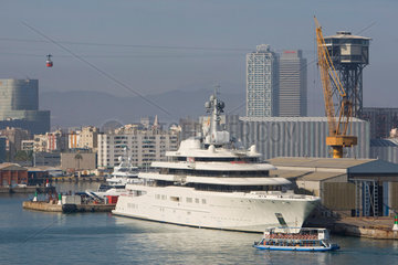 Barcelona  Spanien  Mega-Yacht Eclipse im Hafen