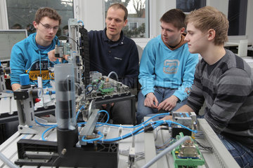 Flensburg  Deutschland  an der Handwerkskammer Flensburg werden Elektroniker ausgebildet