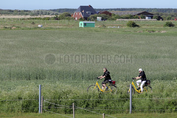 Morsum  Deutschland  Radfahrer bei Morsum auf Sylt unterwegs