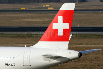 Berlin  Deutschland  Leitwerk eines Airbus A320 der Fluggesellschaft Swiss International Airlines