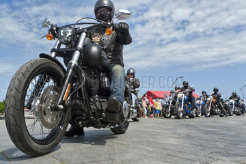 Harley Davidson-Fans bei der Ausfahrt