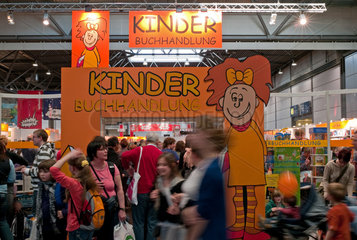 Leipzig  Deutschland  ein Kinderbuchstand auf der Leipziger Buchmesse