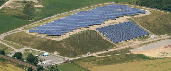 Chemnitz  Deutschland  Luftbild der Solaranlage auf der Deponie Wittgensdorf