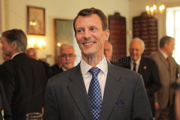 Flensburg  Deutschland  Joachim von Daenemark wird zum Ehrenbruder der St. Knudsgilde Flensborg ernannt