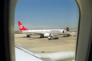 Flugzeuge der Turkish Airlines  Atatuerk-Flughafen in Istanbul
