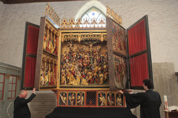 Giekau  Deutschland  der Altar der St. Johannes-Kirche