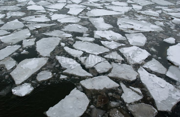 Eisschollen auf dem Hudson River