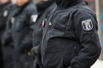 Berlin  Deutschland  Polizeieinsatz bei der Raeumung des Occupy-Camps am Bundespressestrand